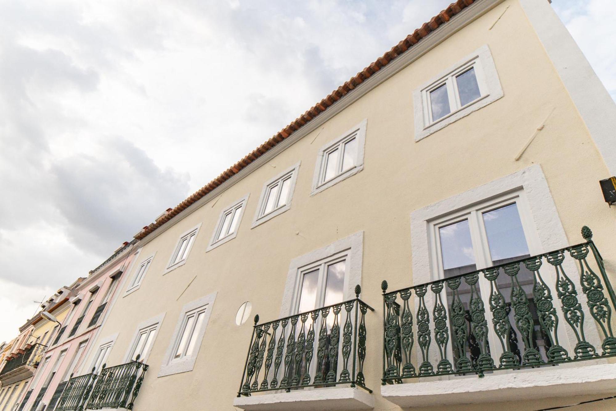 By The River - Alcantara Apartments Lisbon Bagian luar foto